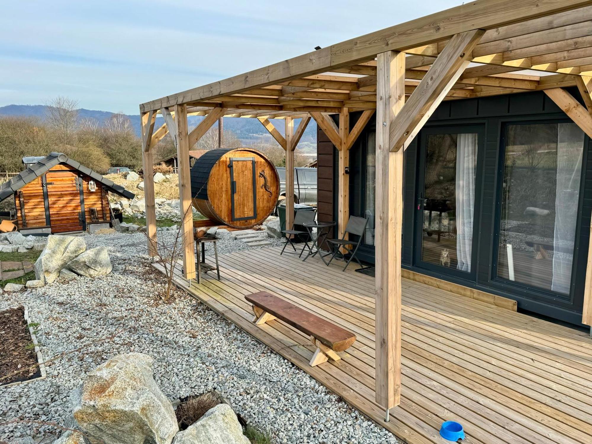 Апартаменты Tiny House With Mountain Views Turany Экстерьер фото